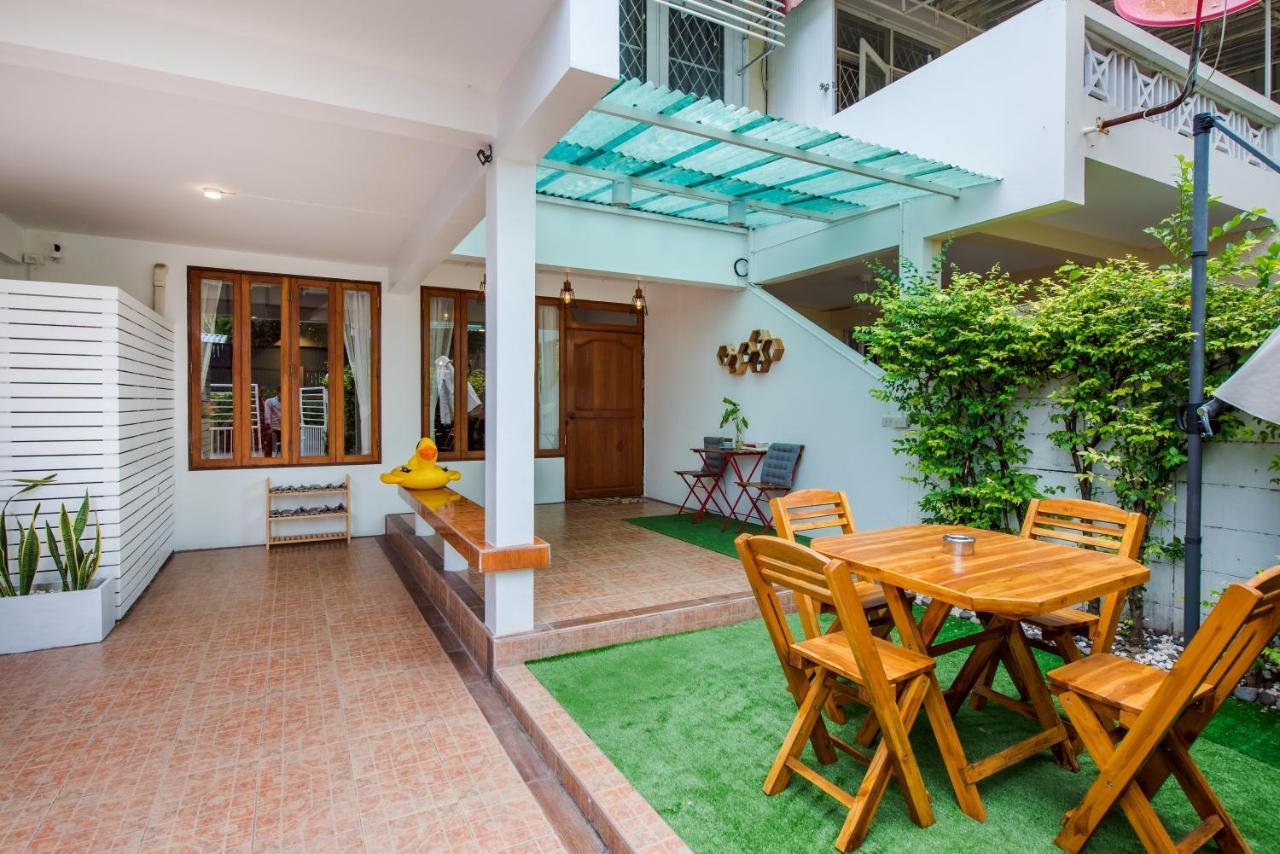 White Beach House Hua Hin 20 Second To The Beach Extérieur photo