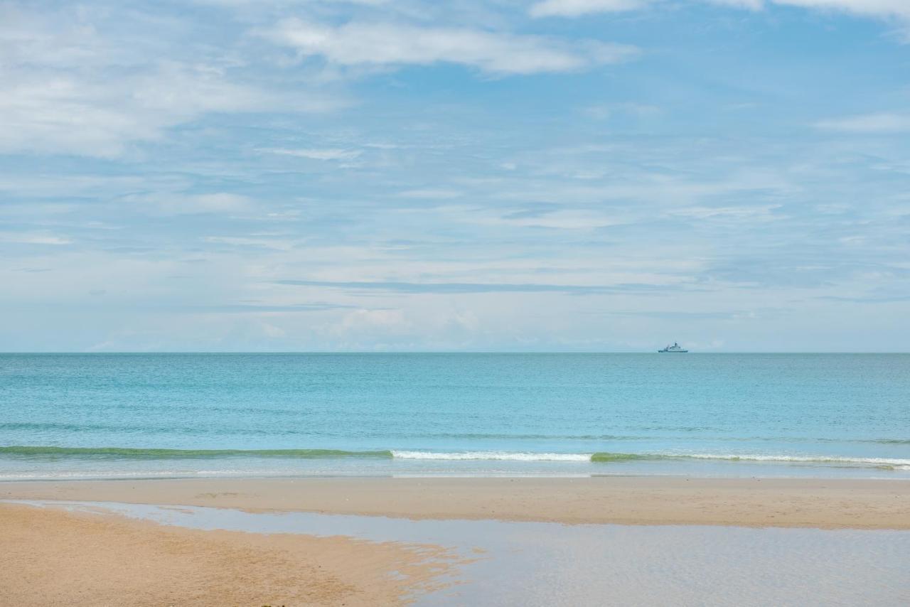 White Beach House Hua Hin 20 Second To The Beach Extérieur photo