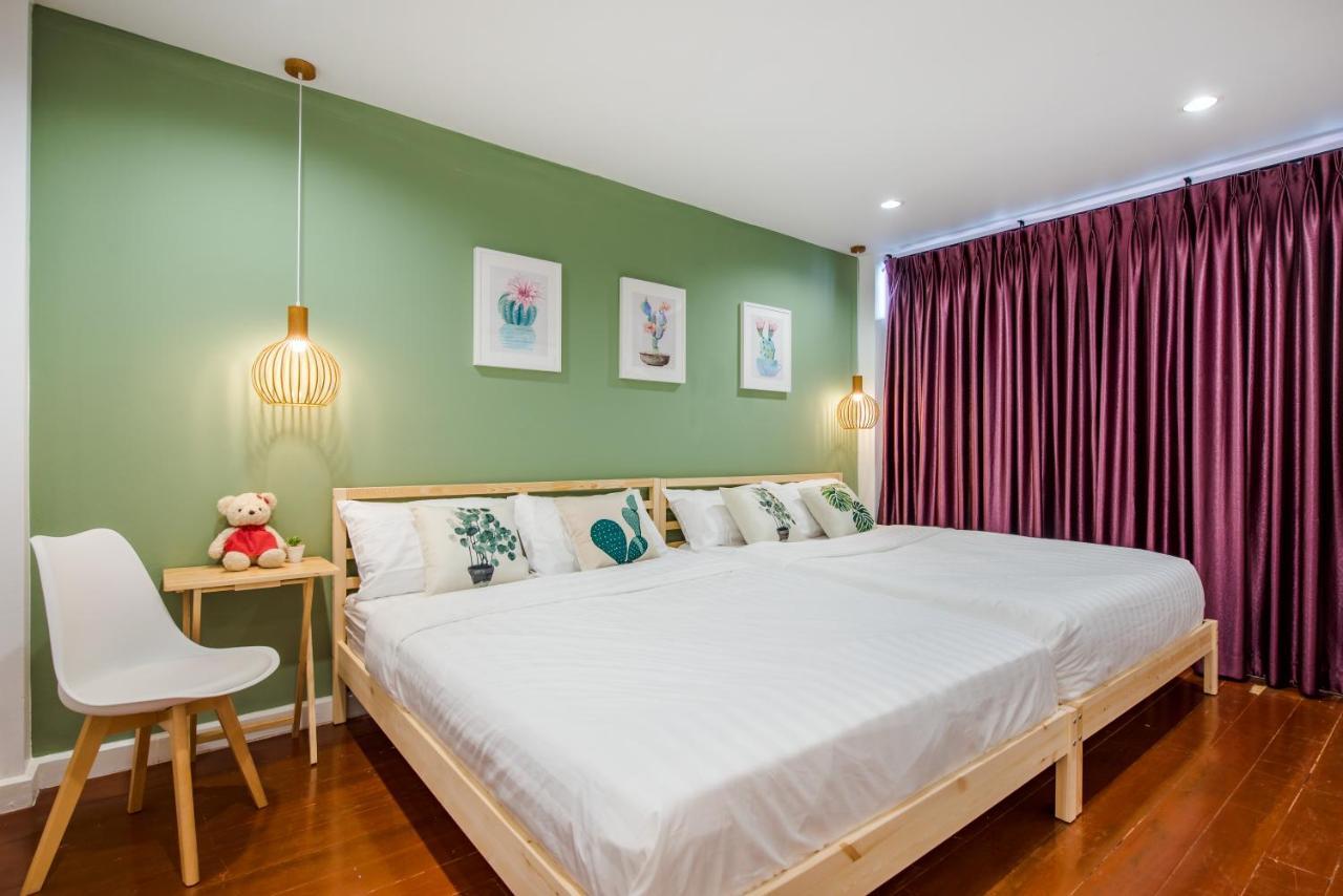 White Beach House Hua Hin 20 Second To The Beach Extérieur photo
