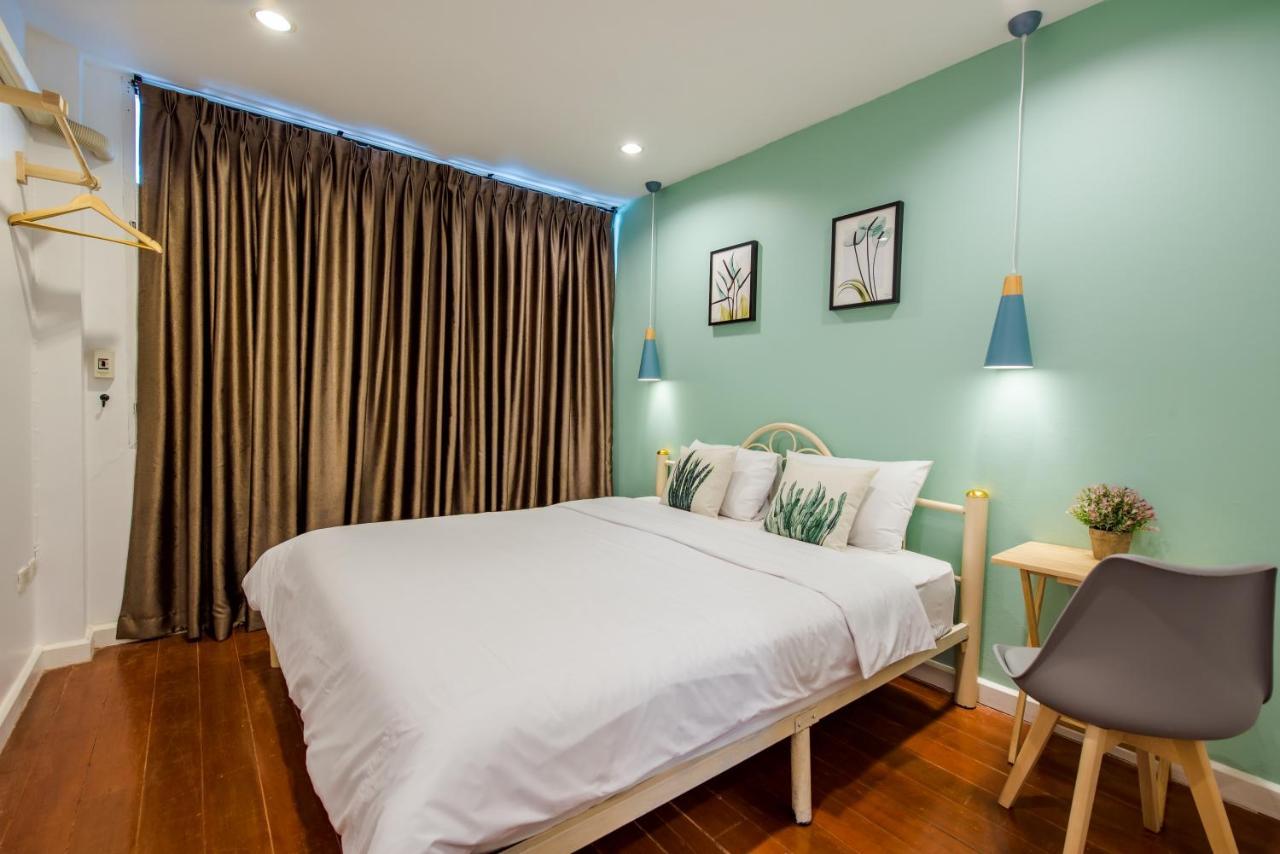 White Beach House Hua Hin 20 Second To The Beach Extérieur photo