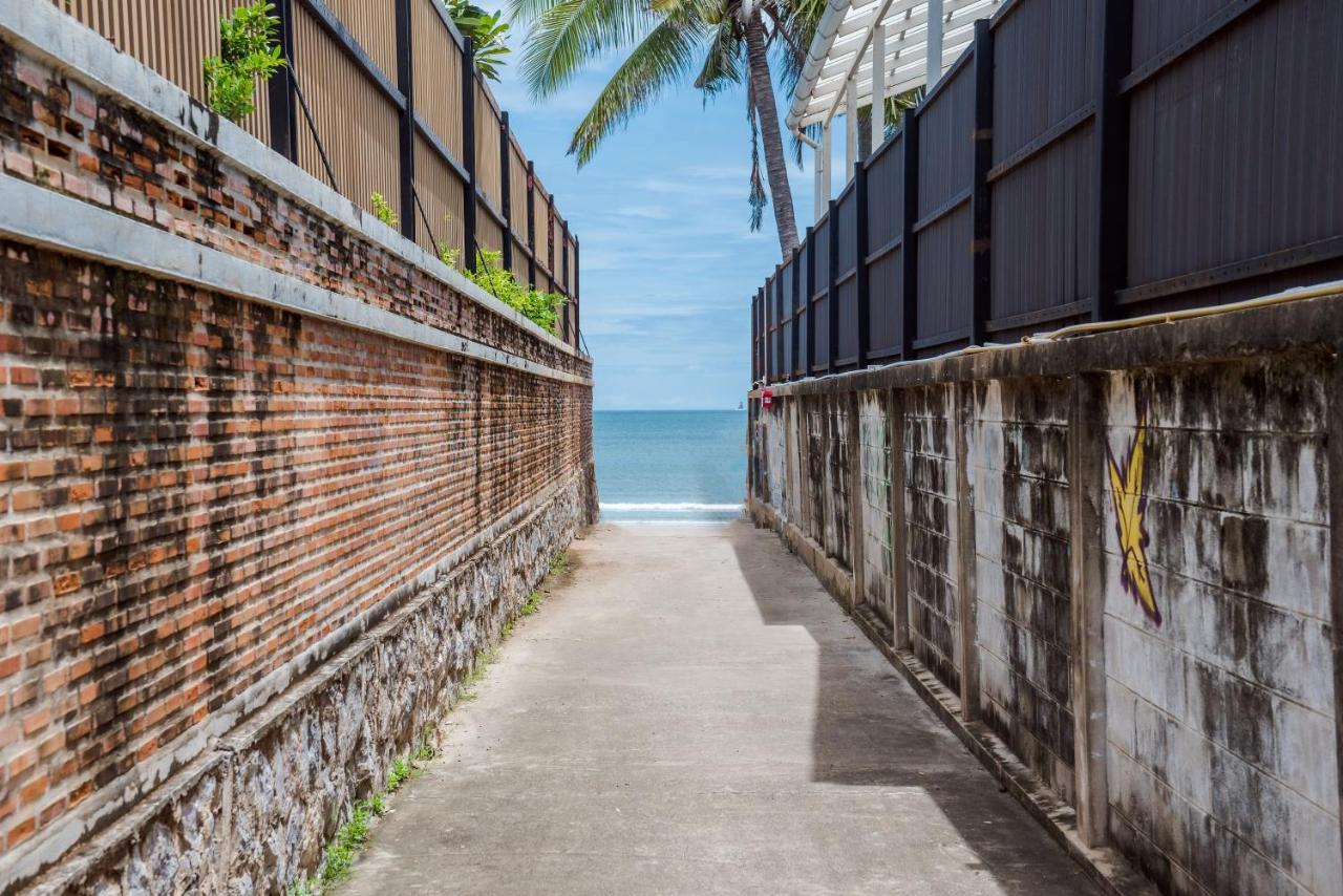 White Beach House Hua Hin 20 Second To The Beach Extérieur photo