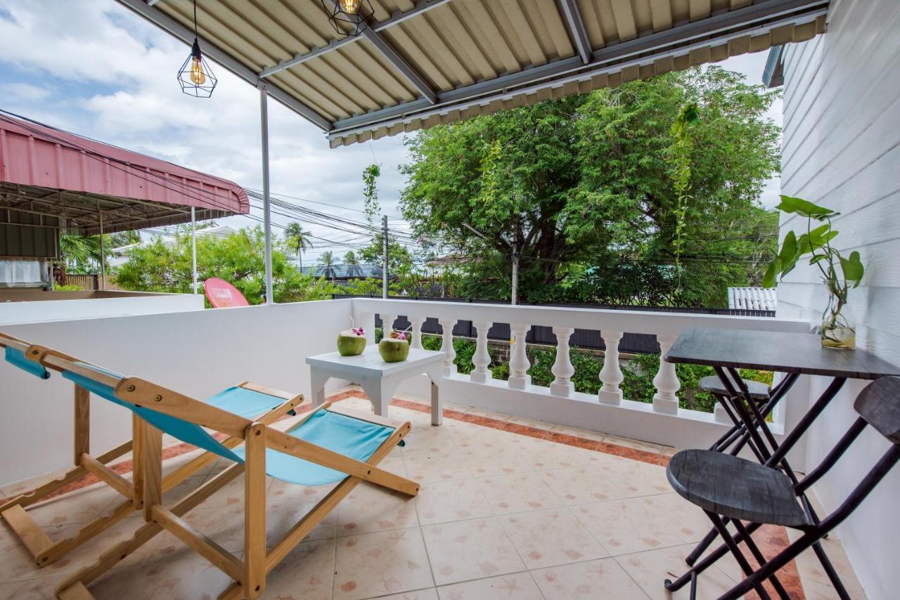 White Beach House Hua Hin 20 Second To The Beach Extérieur photo